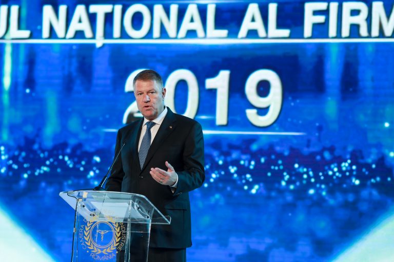 Klaus Iohannis: Nu am plecat în vacanță de doi ani. Am stat să păzesc România de PSD-işti