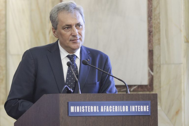 Marcel Vela anunță când îl va demite pe Raed Arafat