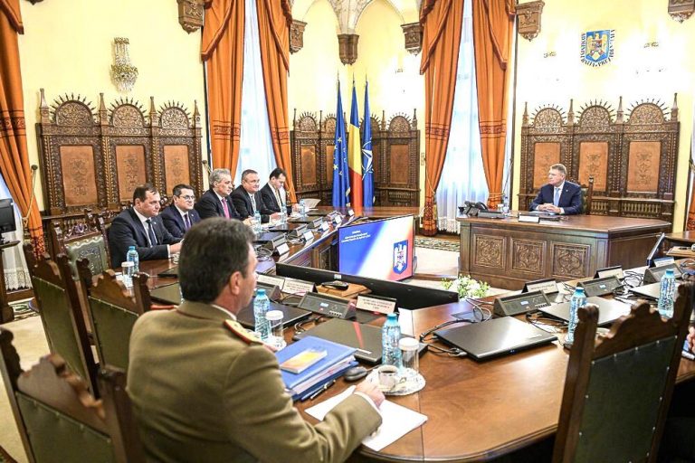 Raport CSAT: Creşterea numărului incidentelor militare, atacuri cibernetice de sorginte rusă, posibilitatea infiltrării serviciilor secrete ruse în rândul refugiaţilor ucraineni – riscuri determinate de continuarea conflictului Rusia-Ucraina