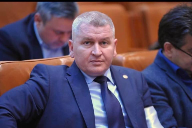 Cazul fetei incendiate din Mehedinți: PNL solicită procedură de urgenţă pentru proiectul de lege care interzice liberarea condiţionată a criminalilor