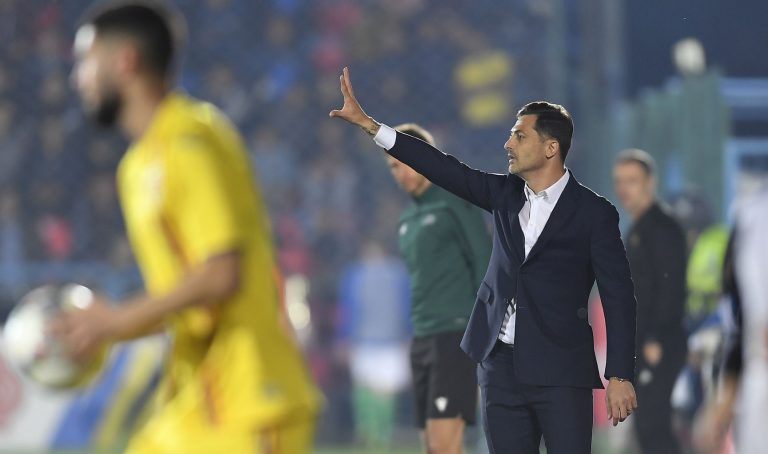 Fotbal: Mirel Rădoi (FCSB) spune că Gigi Becali i-a promis că va sta departe de echipă