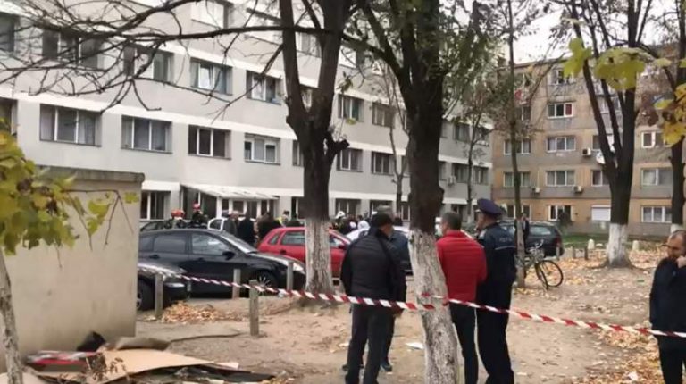 DSP a recoltat probe de la blocul din Timișoara, unde trei oameni au murit în urma unei dezinsecții