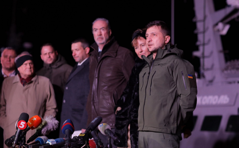 „Concesii” în stil rusesc: armamentul de pe navele ucrainene, dispărut. Zelenski acuză un act de sabotaj
