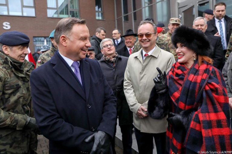 „Acestea sunt faptele”. Ambasadoarea SUA de la Varșovia intervine în scandalul Polonia-Rusia privind al Doilea Război Mondial