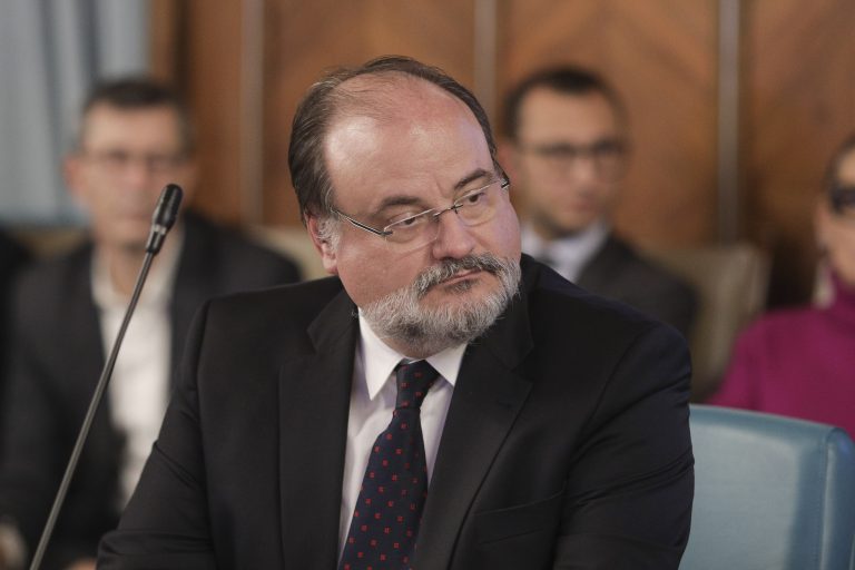 Secretar de stat: Electro-bisturiul folosit la spitalul Floreasca avea interdicția de a fi utilizat în combinație cu biocidul respectiv