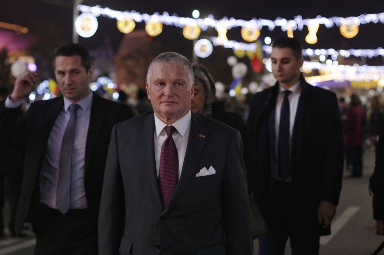 Ambasadorul SUA: Poporul român nu va uita şi nu va ierta laşitatea şi complicitatea celor care caută să slăbească justiţia şi statul de drept