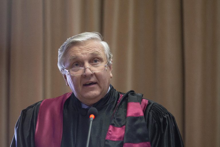 Romanian court: Top surgeon suspected of bribery ‘turned prestigious institution into personal business’