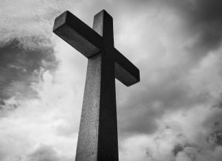 Parlamentul francez a adoptat legalizarea eutanasiei și a sinuciderii asistate. Biserica Franţei deplânge „o ruptură gravă în istoria ţării noastre”