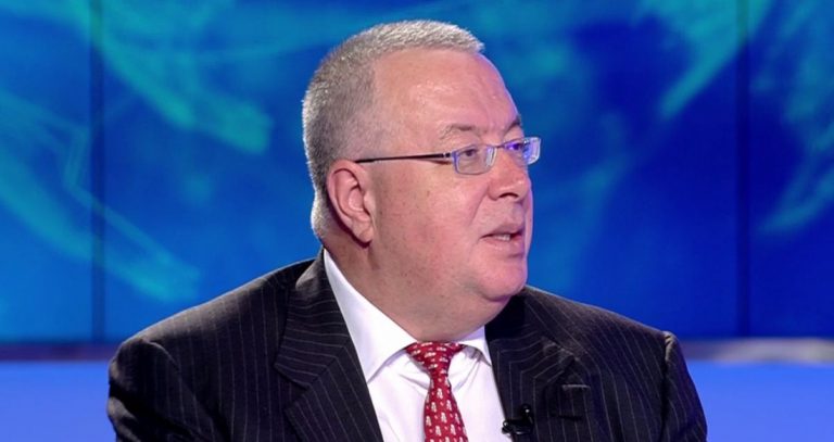 Apropiații PSD, furioși după ce lui Năstase i-a fost retrasă decorația. Bogdan Chirieac: Pe el îl va decora cartea de istorie