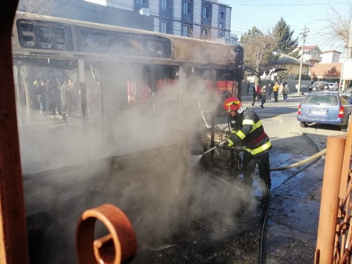 incendiu autobuz constanta