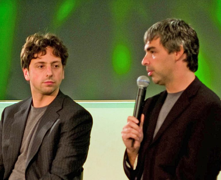 Sfârșit de epocă. Fondatorii Google renunță la conducerea companiei