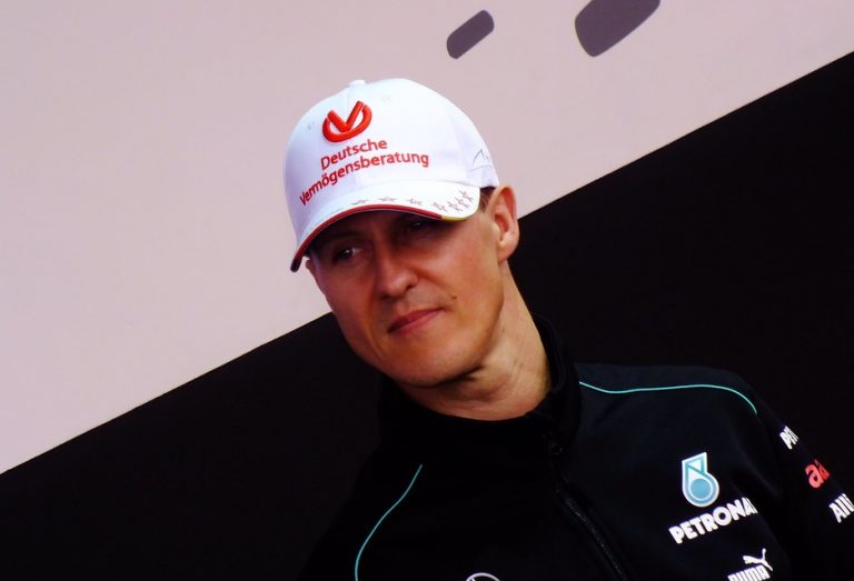 Suspecți trimiși în judecată pentru tentativă de şantaj la adresa familiei lui Michael Schumacher