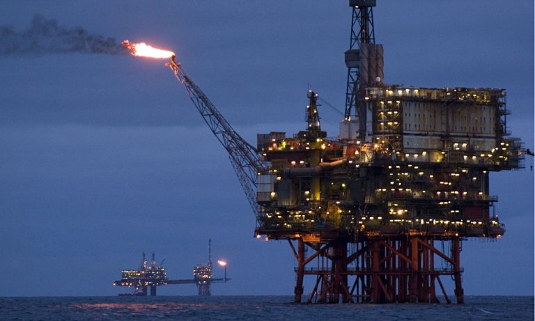 Reuters: OMW Petrom, pregătită să dezvolte zăcământul din Marea Neagră imediat ce guvernul ridică barierele