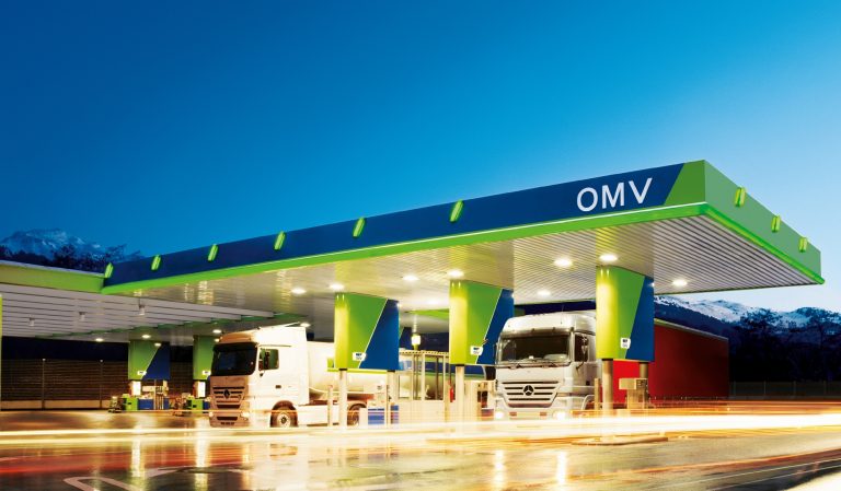 Cotidian austriac: OMV ar putea renunţa la Petrom, polonezii de la KPN Orlen tatonează terenul