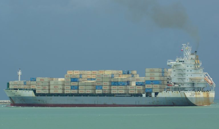 O navă aflată sub sancțiunile SUA și suspectată că transportă arme pentru Iran a descărcat în Portul Constanța
