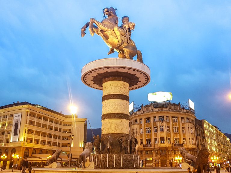 Ministrul de Externe nord-macedonean: „Daţi-ne speranţă, primiţi-ne în Uniunea Europeană”