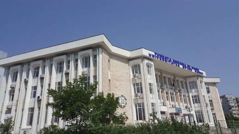 Prorectorul Universității “Spiru Haret”, reținut de procurorii DIICOT în scandalul examenelor trucate