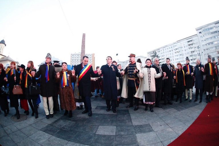 Circ total și fără precedent la Focșani: Ziua de 24 ianuarie, sărbătorită separat de către autorități