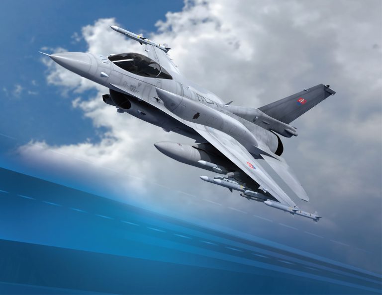 Premierul ceh: Avioanele noastre de luptă vor proteja spaţiul aerian al Slovaciei din septembrie