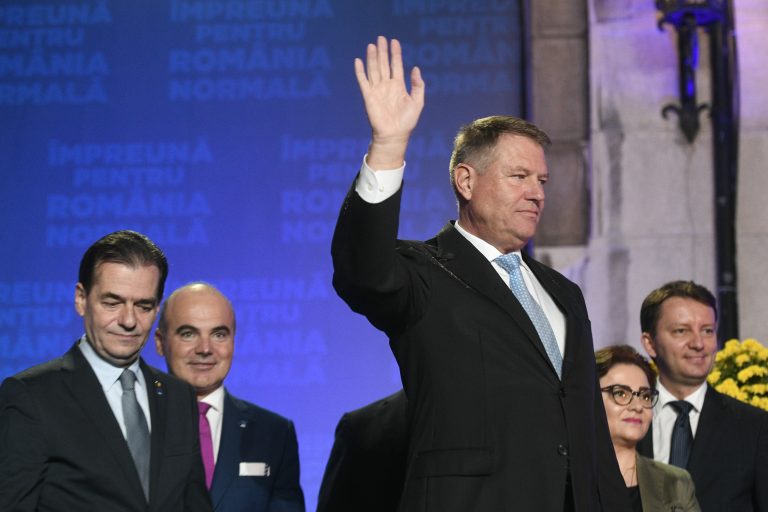 Stolojan, despre candidatura lui Iohannis la parlamentare: PNL îl va susţine, dacă doreşte, chiar cu entuziasm