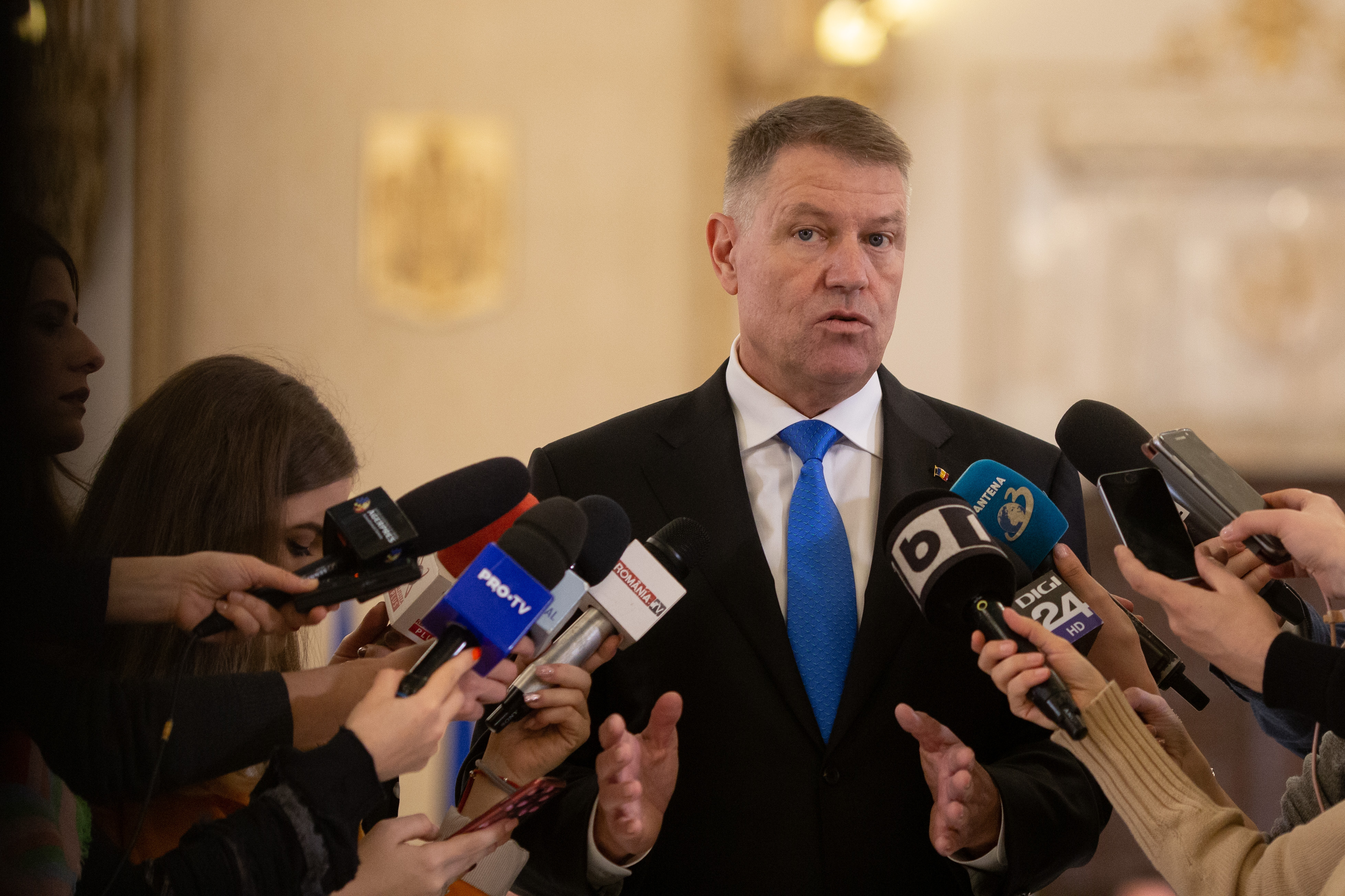 Romanian President Calls Parliament Back From Winter Recess To