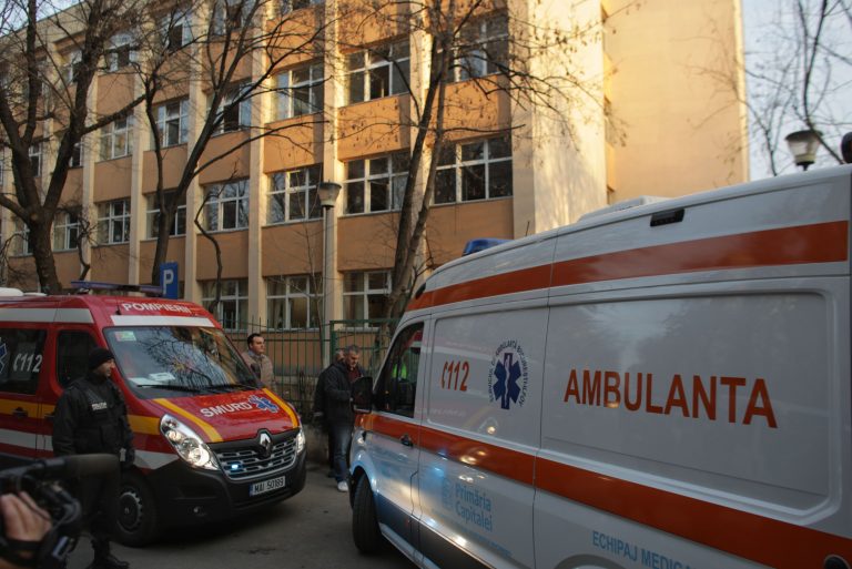 18 elevi de la Școala 133 din Capitală au ajuns la spital. Instituția va fi închisă trei zile