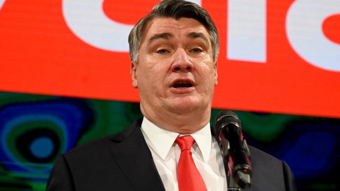 Primele sondaje arată că social-democratul Zoran Milanovic a câştigat alegerile prezidenţiale în Croaţia