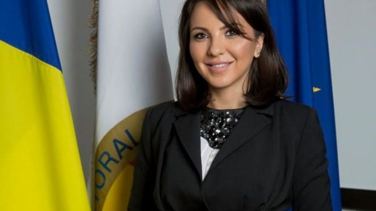 Fosta şefă a AEP Ana-Maria Pătru, achitată definitiv în dosarul de trafic de influenţă