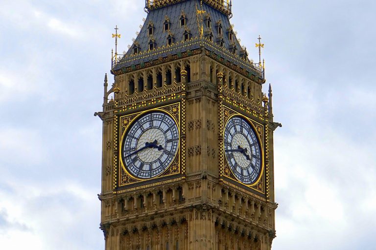 Crowdfunding pentru a strânge 500.000 de lire, ca Big Ben să sune în ziua Brexit