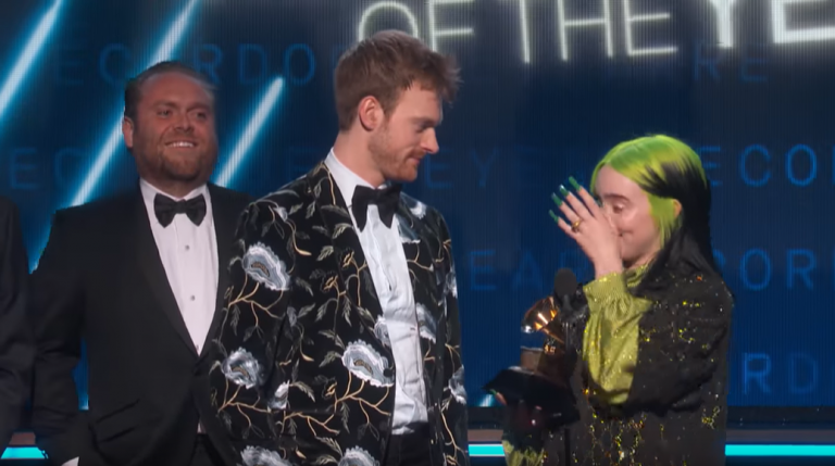 Billie Eilish, marea câştigătoare a premiilor  Grammy 2020. Starurile i-au adus omagii lui Kobe Bryant
