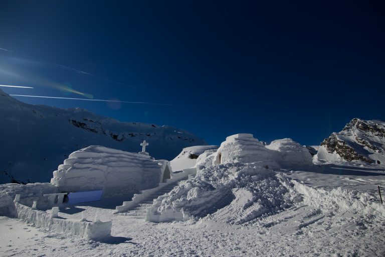 Sun, sea and mountains, yet Romania fails to reach its tourism potential