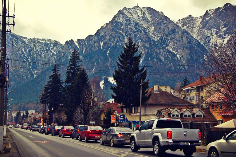 Ministrul Transporturilor a găsit alternativa la aglomeraţia de pe Valea Prahovei