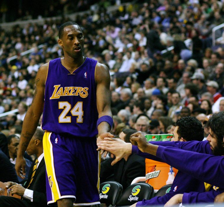 Gafe monumentale la BBC și NBC în știrile despre Kobe Bryant. Britanicii l-au confundat cu LeBron James