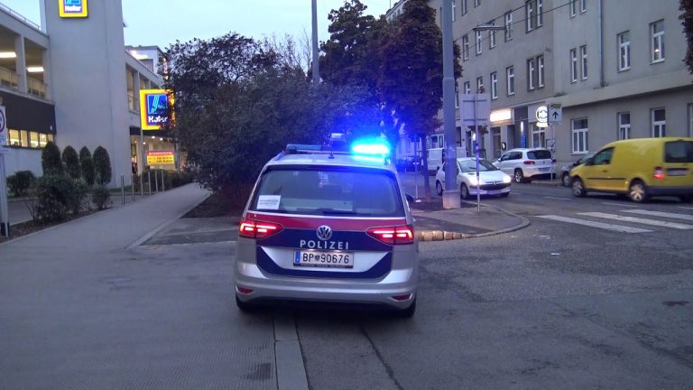 Un român din Austria şi-a ucis soţia. Fiul său a alertat poliţia