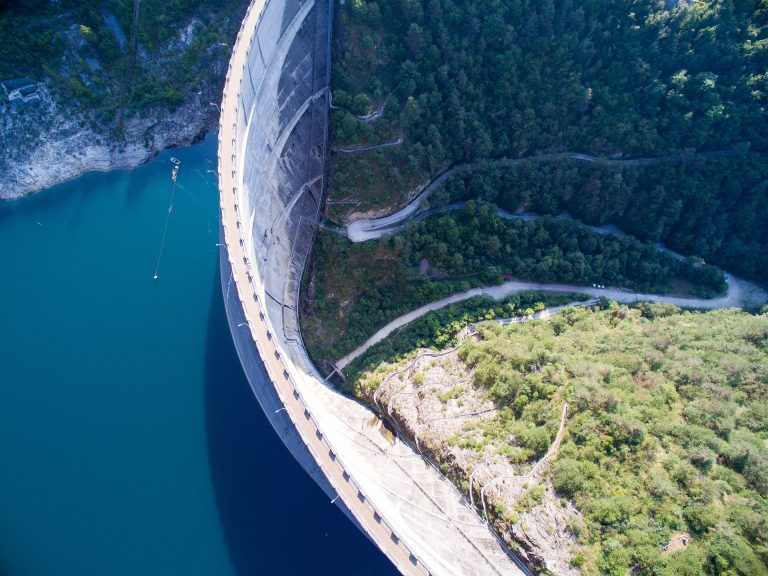 Bulgaria, în criză de apă potabilă. Centralele hidroelectrice, acuzate de golirea nejustificată a unor lacuri de acumulare