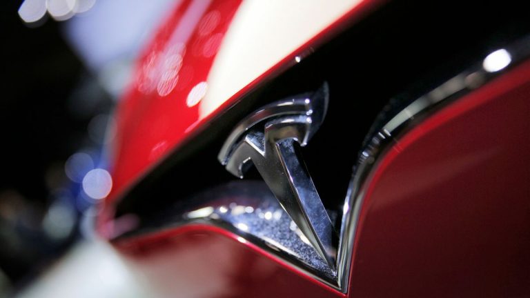 Investițiile în mașinile electrice au generat un „câmp de bătălie” în industria auto