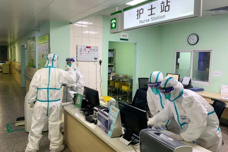 Chinezii vor să construiască în 6 zile un spital pentru bolnavii infectați cu noul coronavirus