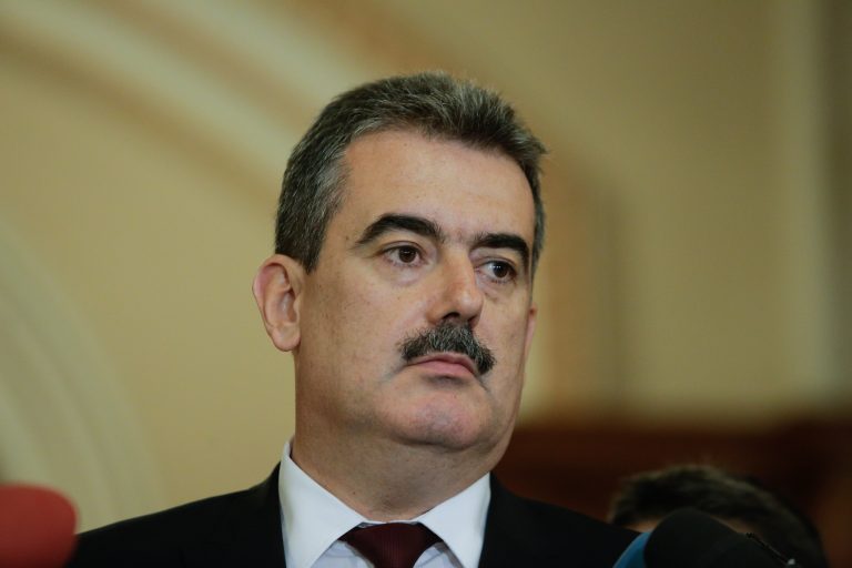 Lider ALDE îl acuză pe Tăriceanu că distruge partidul: Îi cer să demisioneze și să lase loc cât mai repede unei noi echipe