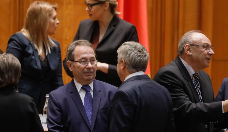 UPDATE. Snap elections in Romania look uncertain after court ruling