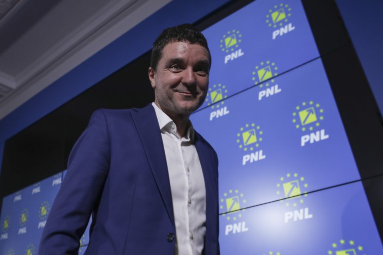 Nicușor Dan: PSD vrea să dea ultimele tunuri din acest mandat. Avertizez primarul PSD că imediat după alegeri vom sesiza instituţiile abilitate