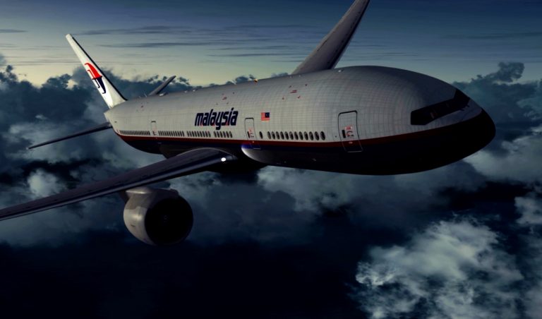 Misterul zborului MH370: Pilotul s-ar fi sinucis și ar fi prăbușit deliberat aeronava, spune fostul premier australian