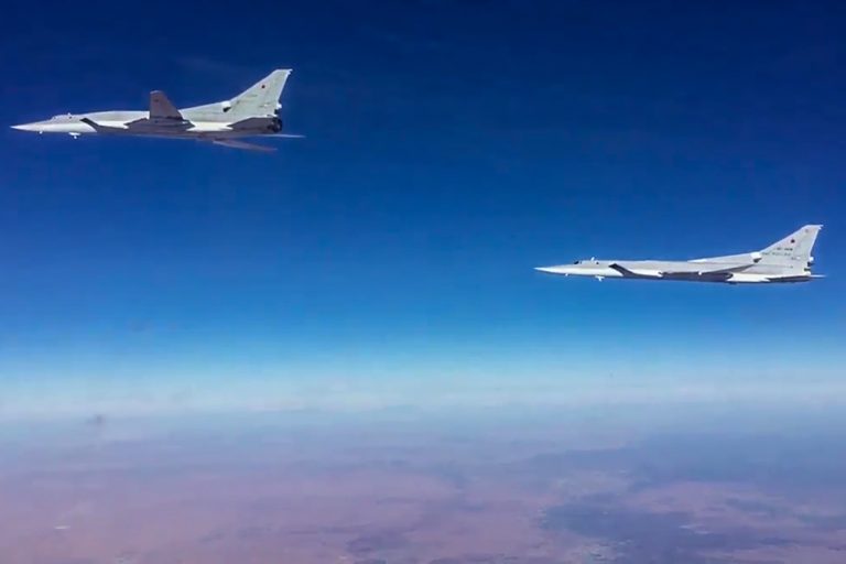 Rusia, demonstrație de forță în Marea Neagră: Două bombardiere Tu-22M3 au survolat apele neutre