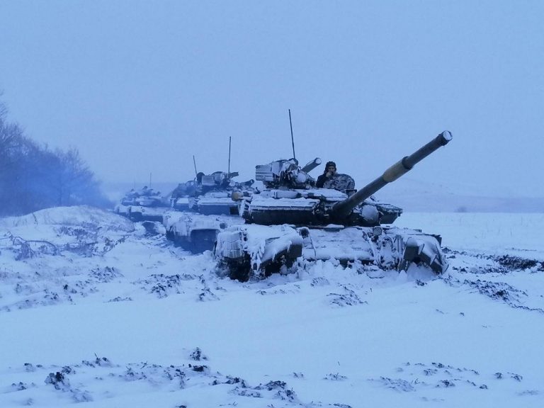 Kremlinul avertizează: Ajutorul militar american pentru Ucraina va agrava conflictul din Donbas