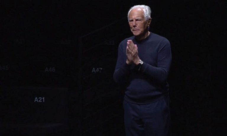 Criza coronavirusului în Italia. Armani și-a prezentat noua colecție într-o sală fără public