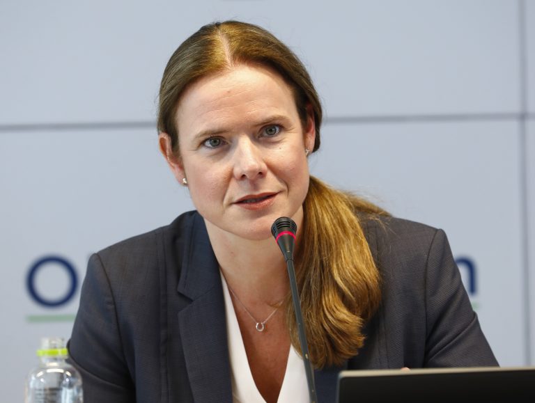 Şefa OMV Petrom: Dacă nu se schimbă Legea offshore,”când” scoatem gazele din Marea Neagră se va transforma în ”dacă”