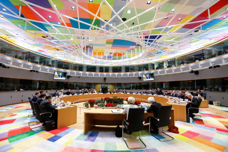 Summitul privind bugetul multianual al UE s-a încheiat cu un eşec