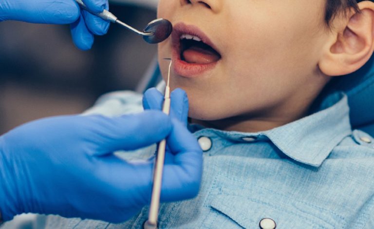 Cazul fetiţei decedate la stomatolog. Medic român ATI în Germania: Nu aș face niciodată anestezie pediatrică în afara spitalului