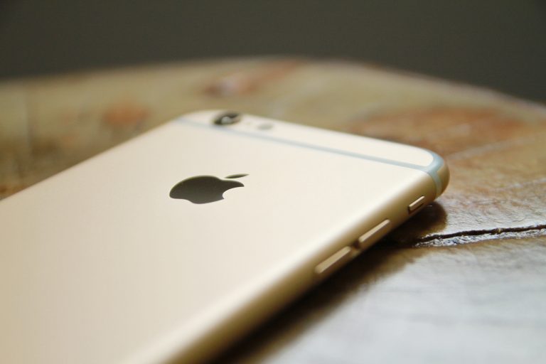 Apple, amendă uriașă: compania a încetinit intenționat performanțele modelelor vechi