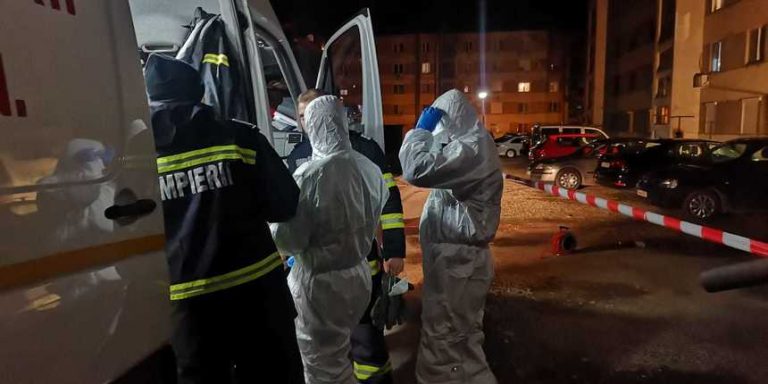 Scurgere de mercur în Caraș-Severin. Nimeni nu știe cum a ajuns periculoasa substanță acolo