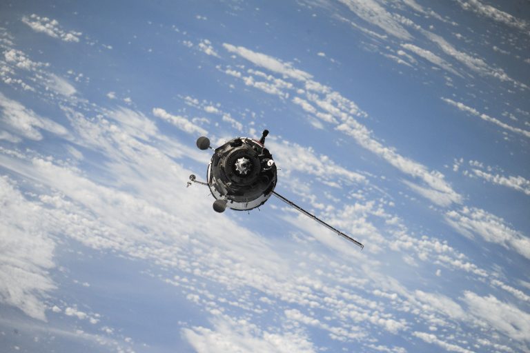 Forța Spațială SUA: Traiectorie „neobișnuită” și „îngrijorătoare” a doi sateliți ruși